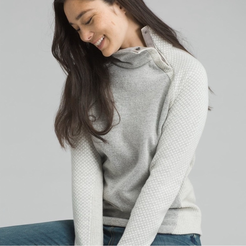 Prana Light Gray Women's Cowl Sweater